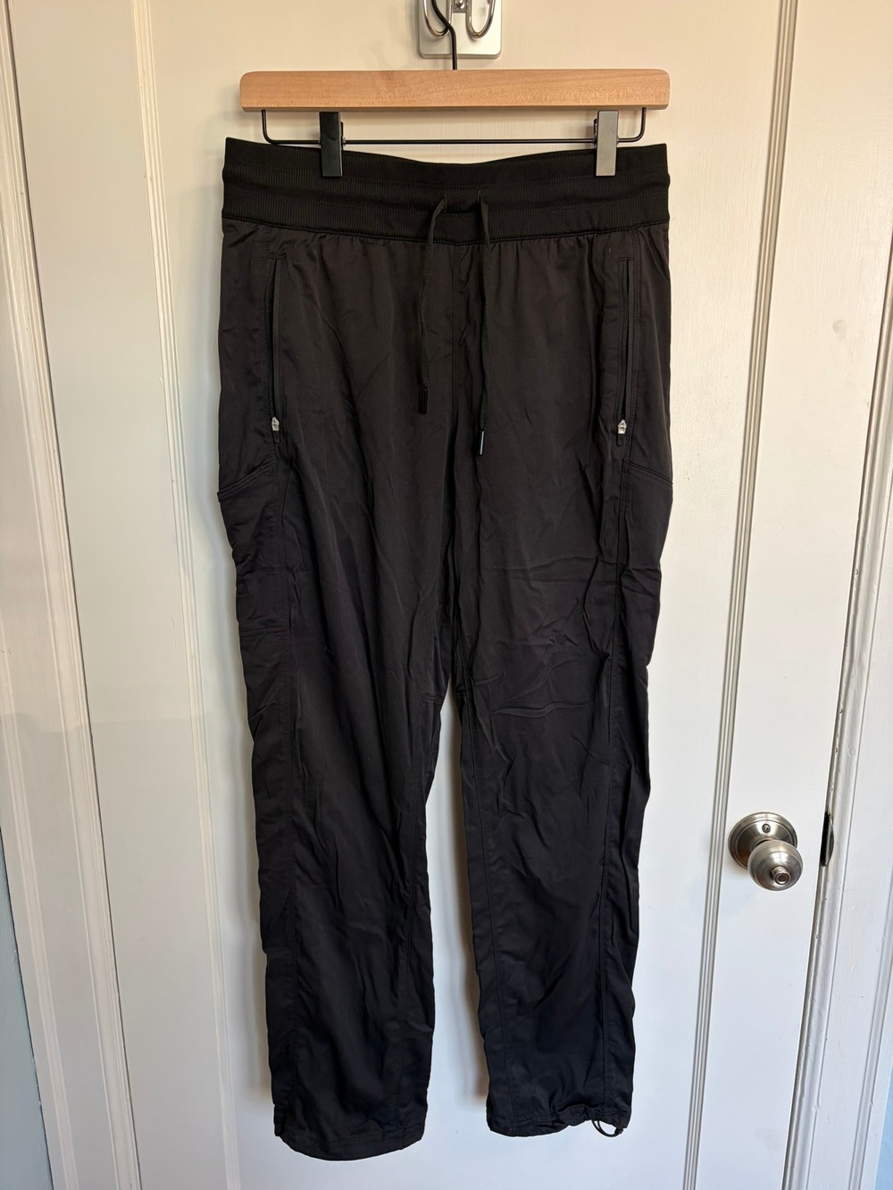 The North Face Aphrodite Pants Women's M Regular Black Zip Pocket Hiking Jogger